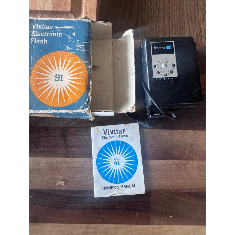 Vintage Vivitar Model 91 Electronic Flash Made In Japan w/ Box & Manual Untested